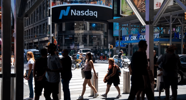 SKN | Nasdaq Composite Opens 2025 Higher as Early Gains Test Market Conviction